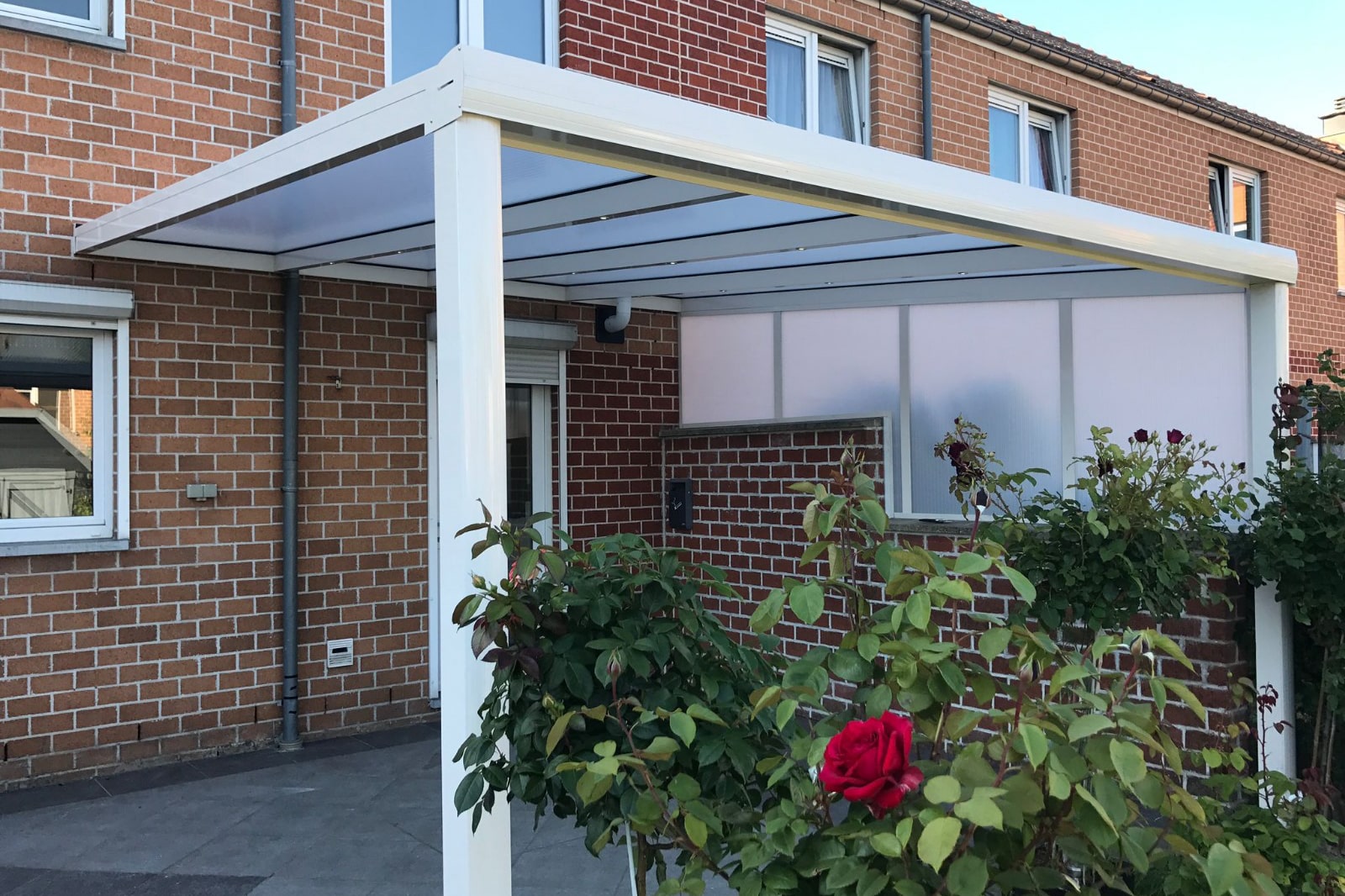 pergola poliweglanowe zadaszenie Zadaszenie tarasowe z poliwęglanu