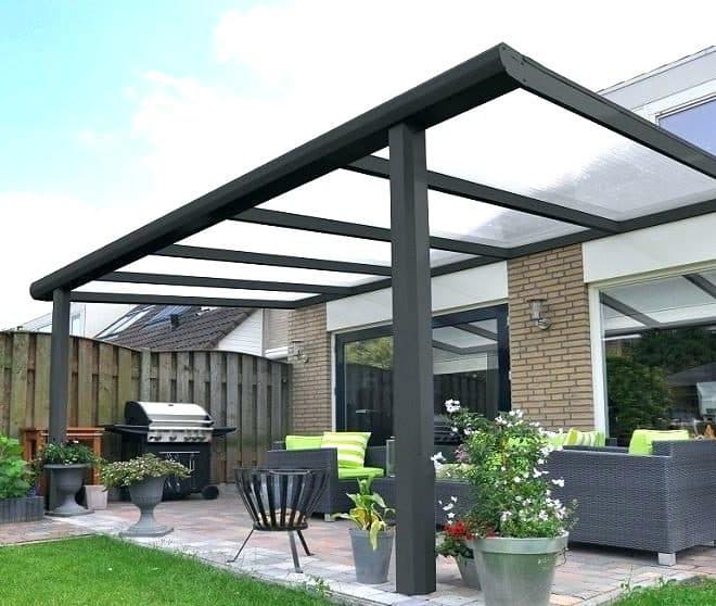 Tarasowe zadaszenie z poliwęglanu